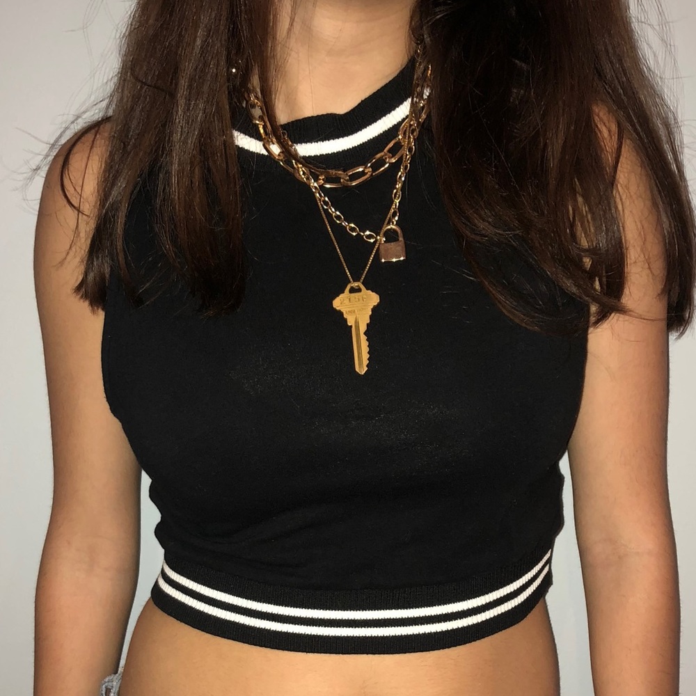 RARE BRANDY HIGH NECK TANK